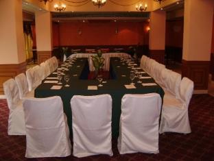 Country Inn & Suites Haridwār Extérieur photo