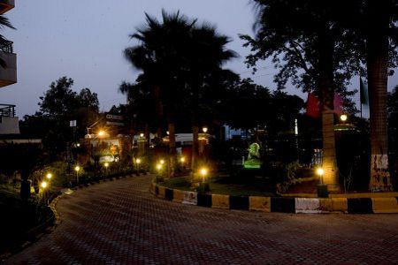 Country Inn & Suites Haridwār Extérieur photo